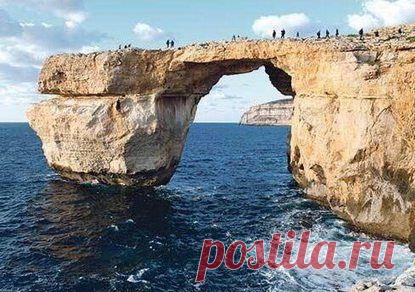 На Мальте обрушилось знаменитое 