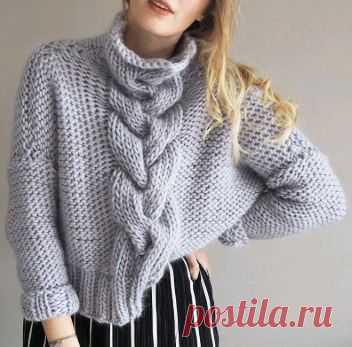 Свитер с широкой косой по центру