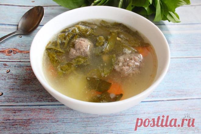 Зеленый борщ с мясными фрикадельками Зеленый борщ с мясными фрикадельками понравится всем, кто любит первые блюда с некоторой кислинкой. Щавель как раз придает супу приятный кисленький вкус. По желанию, щавеля можно добавить больше, борщ получится кислее. Суп получается легкий, вкусный, готовится он очень быстро и просто. Такой борщ хорошо подать к столу с хорошей жирной сметаной. Вареные яйца можно не добавлять в суп сразу, если вам это не очень нравится. Можно разлить су...