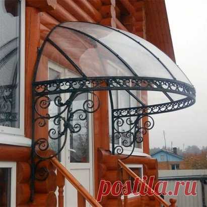 Козырёк над крыльцом. Интересно ваше мнение