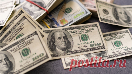 Незнакомец вернул пожилой женщине потерянный конверт с $12000. В США 71-летняя Ван Ха случайно обронила конверт, в котором находились накопления в сумме $12000, но деньги вернул незнакомец. Об этом пишет The Washington Post (WP). Пожилая женщина собиралась отдать сбережения своим трем детям. Но когда ...