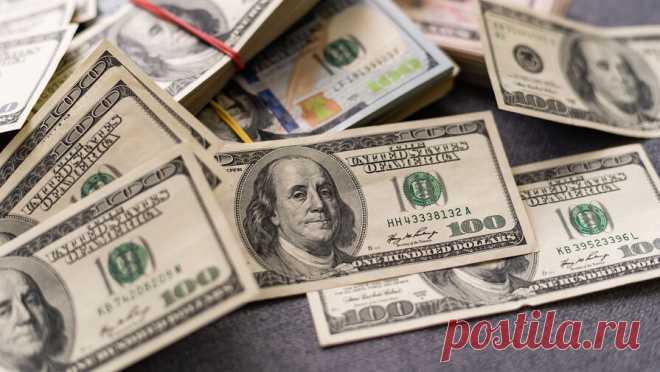 Россиянин пытался провезти через границу $80 тысяч в нательном поясе и попался. В Казани таможенники поймали мужчину, который пытался провезти $80 тысяч в нательном поясе. Об этом сообщает ФТС России. По информации службы, на "зеленом" коридоре таможенники остановили 57-летнего мужчину, прилетевшего рейсом ...