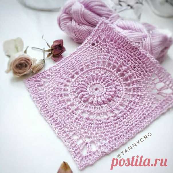 Красивый мотив крючком.

https://www.instagram.com/maryam_crochet_arts/
#поделка #вязание #крючок #мотив #схема #узор #ажур #декорирование #декор #дизайн #идея #творчество #рукоделие