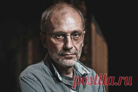 5 цитат Александра Гордона о жизни, над которыми хочется думать
  Александр Гордон — это принц для интеллектуалок 40+. С ним есть...
Читай пост далее на сайте. Жми ⏫ссылку выше