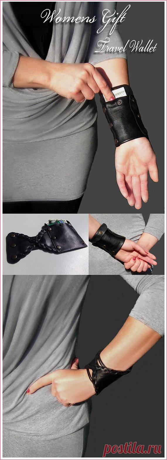 Leather wallet, gift for her, Gift for girlfriend, Gift for wife, Travel, Womens Gift, Wrist wallet