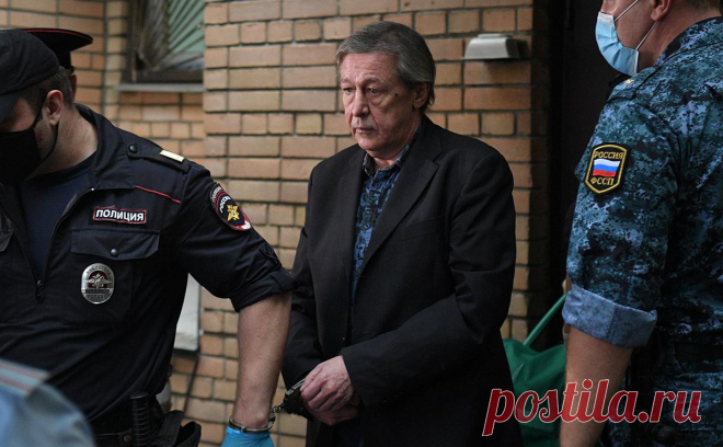 Суд не стал рассматривать ходатайство о смягчении приговора Ефремову. Алексеевский районный суд Белгородской области не стал рассматривать ходатайство о замене оставшегося срока пребывания в колонии актеру Михаилу Ефремову на принудительные работы.