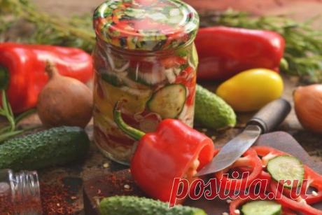 «Витаминный» Салат на зиму с капустой, помидорами, перцем и огурцами. Выручает хозяек!