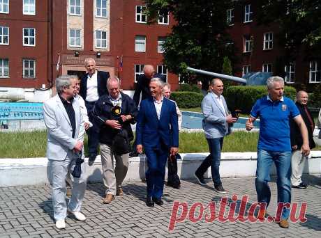 (9) Одноклассники