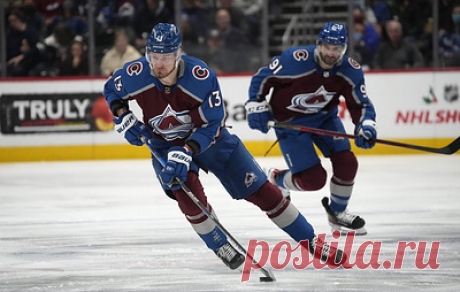 &quot;Колорадо&quot; победил &quot;Монреаль&quot; в матче НХЛ. Ничушкин забросил шайбу и отдал передачу. Встреча завершилась со счетом 3:2 после овертайма