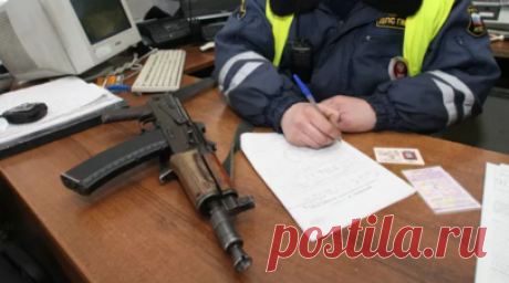 Неизвестный обстрелял машину бизнесмена под Воронежем, возбуждено уголовное дело. Уголовное дело возбудили в Воронежской области после того, как неизвестный открыл огонь по машине предпринимателя в селе Третьяки Борисоглебского района. Об этом сообщили в региональном следственном управлении СК. Читать далее