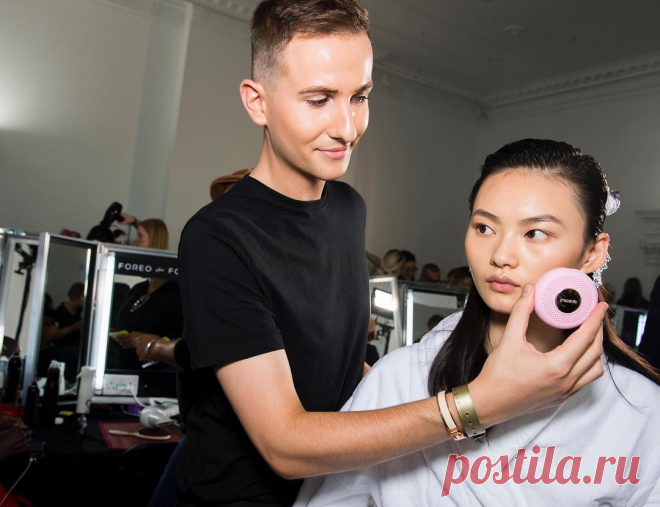 FOREO Russia в Instagram: «В этом году на Неделе моды в Лондоне #LFW в рамках показа Виктории Бэкхем #VBSS19 перед макияжем и выходом на подиум модели опробовали уход…» 463 отметок «Нравится», 17 комментариев — FOREO Russia (@foreo_ru) в Instagram: «В этом году на Неделе моды в Лондоне #LFW в рамках показа Виктории Бэкхем #VBSS19 перед макияжем и…»