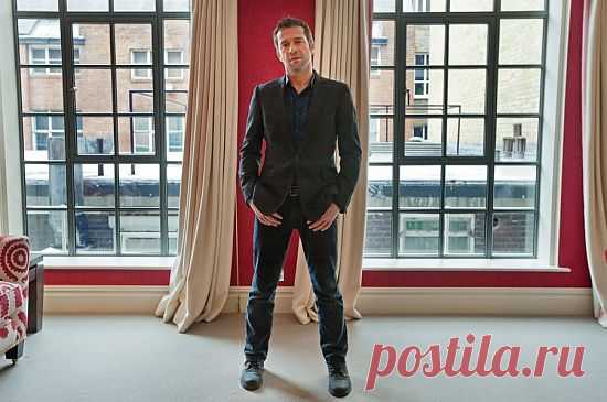 Роскошный Джеймс Пьюрфой в Soho Hotel