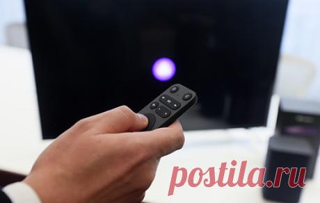 "Алиса" поможет управлять голосом приложениями на "ТВ-станциях" от "Яндекса". Технология работает по принципу системы вызова функций