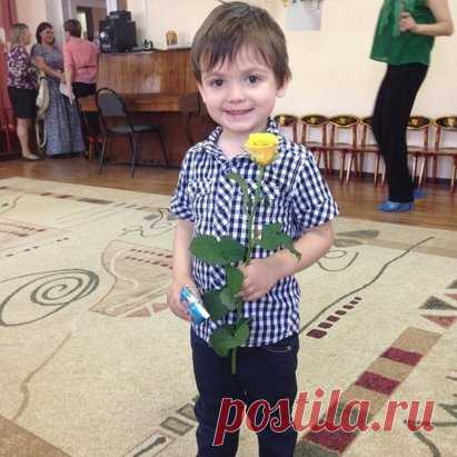 Для своего сына я заказала домашнюю методику «Буквограмма». По ней мы занимались все лето с удовольствием. Теперь мой Артемка в числе лучших учеников класса! Я довольна результатом:) Методику можно заказать тут со скидкой - http://postbar.ru/page/view?id=1293894