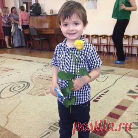 Для своего сына я заказала домашнюю методику «Буквограмма». По ней мы занимались все лето с удовольствием. Теперь мой Артемка в числе лучших учеников класса! Я довольна результатом:) Методику можно заказать тут со скидкой - https://postbar.ru/page/view?id=1293894