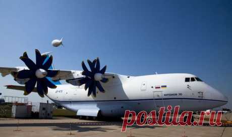 АН-70

Используется для перевозки войск со штатной боевой техникой и вооружением; воздушного десантирования парашютистов, грузов, техники и средств материально-технического обеспечения; эвакуации раненых и больных; участия в специальных и гуманитарных миссиях; перевозки грузов и техники на коммерческих авиалиниях.