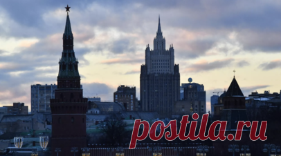 МИД: Россия более не считает себя связанной мораторием на РСМД. Россия более не считает себя связанной мораторием на развёртывание ракет средней и меньшей дальности наземного базирования. Читать далее