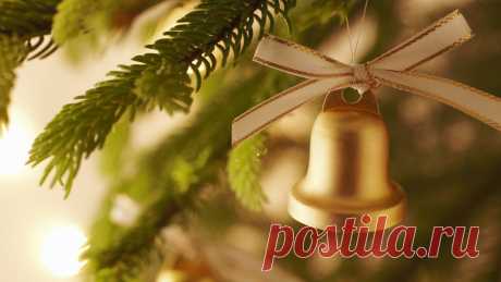 Скачать обои happy new year, новый год, праздник, колокольчик, новогодние обои, елочные украшения, раздел новый год в разрешении 1366x768