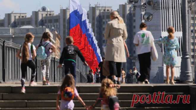 Политолог заявил о способности России отстоять свой суверенитет. Сегодня, спустя 300 лет после победы русской армии под командованием Петра I над шведами в Полтавском сражении, перед Россией снова стоит историческая миссия по защите своей государственности и суверенности, заявил политолог, член ...