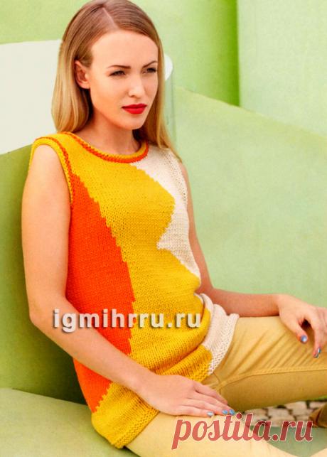 Яркий топ с цветными блоками, связанный толстыми спицами.