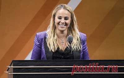 Призер Олимпиады в составе сборной России Бекки Хэммон включена в Зал славы баскетбола. Сейчас она возглавляет клуб Женской национальной баскетбольной ассоциации "Лас Вегас", который привела к чемпионству в прошлом сезоне