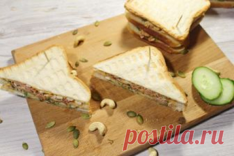 Клаб-сэндвич с тунцом. Вкусный бутерброд с тунцом, яйцом и орешками. — Кулинарная книга - рецепты с фото