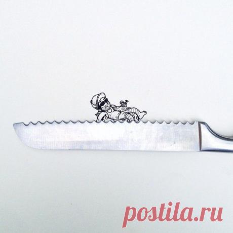 Точка, точка, запятая, вышла рожица...