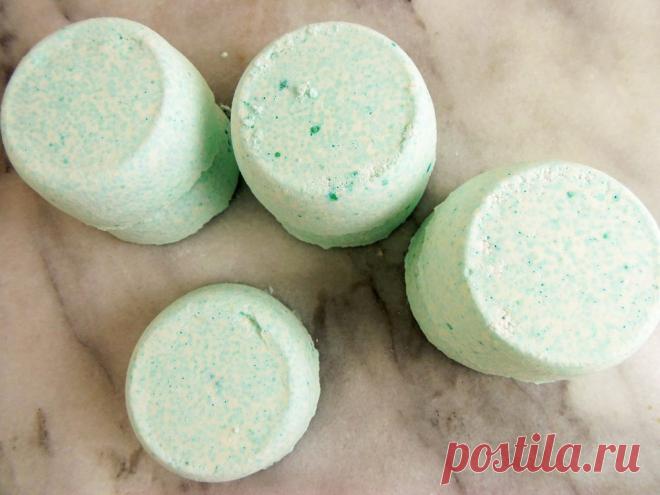 How to Make Shower Steamers