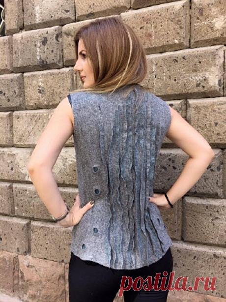 Цельноваляный жилет "Игра фактур", Lusine Aznauryan