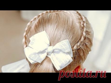 Высокий хвост сбоку украшенный ободком из кос по кругу - YouTube