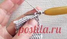 РЕЗИНКА КРЮЧКОМ
Резинка
Для выполнения резинки набираю 12 в.п. (можно меньше или больше - как вам больше нравится, это будет ширина резинки)
Затем одна петля подъема и вяжу ряд столбиков без накида (СБН)
Снова петля подъема и ряд из СБН, но обязательно вяжем их за заднюю часть петли
Так вяжу рядами из СБН туда/обратно и выходит вот такая поперечная резинка
И так до нужного обхвата головы (количество ребер резинки должно быть кратно 12 - спасибо за подсказку o5ya)
Затем соединяю начало и кон