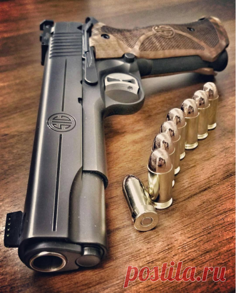 tacticalsquad:
“ Classic Piece - Via @readygunner
”