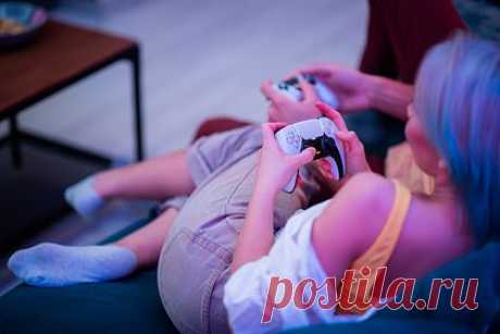 У консоли PlayStation 5 Pro не нашли конкурентов. У новой версии игровой приставки PlayStation 5 не окажется конкурентов. Глава игрового подразделения Microsoft Фил Спенсер подтвердил, что компания не собирается выпускать Pro-версию консолей Xbox Series. На основе интервью авторы GizChina сделали вывод, что приставка PlayStation 5 Pro не получит конкурента.