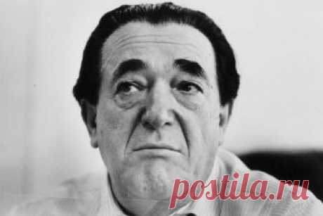 Как Роберт Максвелл боролся с курением... чужим. Исторический анекдот Был в истории мирового бизнеса такой британский медиамагнат Роберт Максвелл. Родился он 10 июня 1923 года в Чехословакии, а вот скончался при загадочных обстоятельствах 5 ноября 1991 года. За довольно тесные связи с СССР его иногда даже называли "красным магнатом" - он издавал довольно хвалебные...