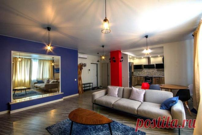 Гостиная с фонарями как в Амстердаме Сегодня в проекте — трехкомнатная квартира Олега Кузьменкова, интерьер которой выполнен в скандинавском стиле по проекту дизайнера Стеллы.
Квартира Олега расположена на проспекте Победителей, 119.
Жил...