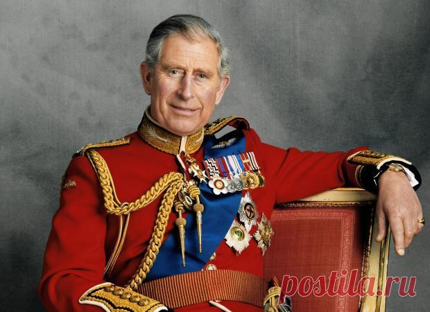 Детское фото принца Чарльза с сестрой опубликовано в честь дня рождения принцессы Анны