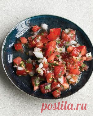 👌 Простой рецепт вкуснейшего соуса пико-де-гальо, рецепты с фото Пико-де-гальо — это один из многочисленных соусов мексиканской кухни, который является разновидностью сальсы. Этот соус отлично подходит к жареной курице, свинине, говядине или бар...