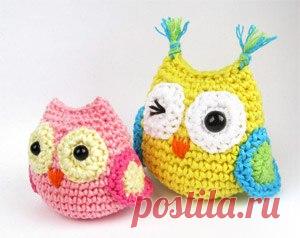 Маленькая сова крючком

Для вязания совы нам потребуются следующие материалы: 
Пряжа. В мастер-классе была использована 100% хлопчатобумажная пряжа 92м/50г. 
Крючок размером от 2,5 до 3 или соответствующий выбранной пряже.
Показать полностью…