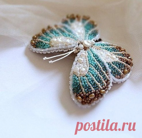 Бабочки из бисера. Браво мастерам, создавшим красоту!