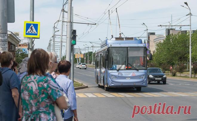 Бастрыкин отреагировал на жалобу жителей Таганрога из-за троллейбусов. Жители Таганрога в обращении к Бастрыкину сообщили, что в городе с 2022 года не ходят троллейбусы, а власти пытаются «навязать» горожанам коммерческие автобусы и маршрутки, ссылаясь на изношенность линий. СК начал проверку