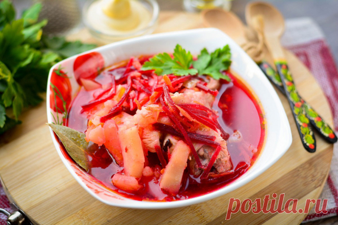 Как приготовить борщ - 11 отличных рецептов на любой вкус Всем известно, что борщ — это суп со свеклой. Поделимся с вами основными секретами приготовления, а еще – покажем пошагово самые неординарные рецепты борща.