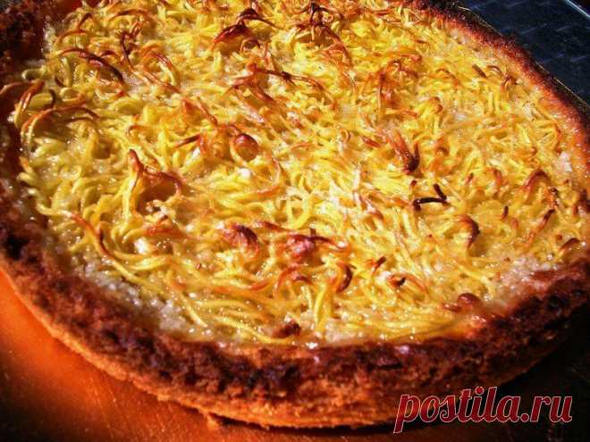 Торт с кудряшками.