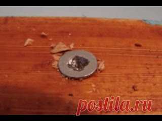 Как выкрутить шуруп с сорванными гранями 

https://www.youtube.com/watch?v=328Q494rsxEисточник
