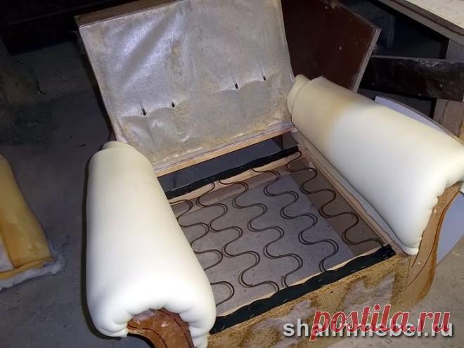 Профессиональная обивка, ремонт, перетяжка (диванов, кроватей, кресел, стульев . . . . ) старой, старинной, современной мягкой мебели на дому и в мастерской. Замена поролона, пружин, механизмов. Столярный ремонт, усиление деревянных каркасов. Переклейка (ремонт) , пошив чехлов на стулья. Реставрация антикварной мебели (восстановление утраченных элементов, лакокрасочное покрытие, переборка и переклейка каркаса) . Все виды работ с мягкой мебелью. Также обивка дверей. Изготовим новую кровать, диван