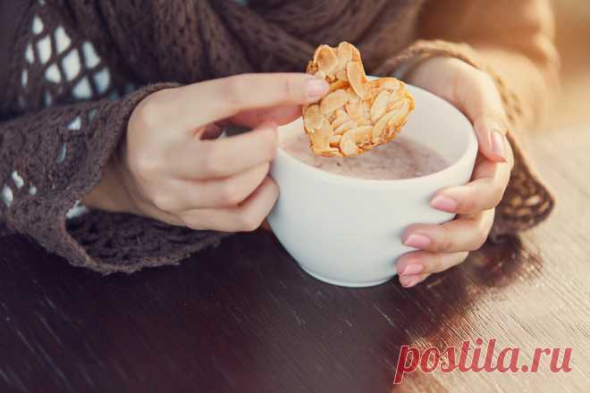 Как сварить самое вкусное какао - KitchenMag.ru Какао — один из самых популярных напитков во всем мире. Его обожают не только дети, но и взрослые. Рассказываем, как же приготовить какао так, чтобы было вкусно и ароматно, и делимся секретами.