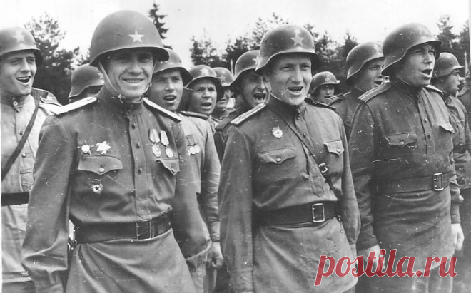 Немцы были как следует «обработаны» геббельсовской пропагандой, заявлявшей о «неполноценности» русских и других народов Советского Союза. Но уже в первые месяцы войны предубеждения отпали одно за другим.