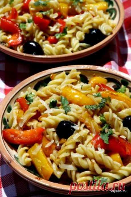 Фузилли с разноцветными сладкими перцами в соусе с анчоусами – Вся Соль - кулинарный блог Ольги Баклановой