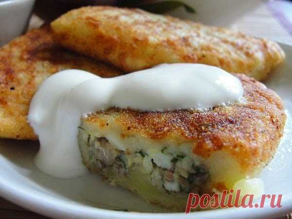 Картофельные зразы можно готовить с разной начинкой с грибами или с мясом / IT Analytics