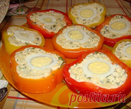 Перец с сырной начинкой и яйцом » Жрать.ру