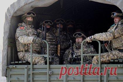 Киргизия не приняла предложение Таджикистана о мирных переговорах. Погранслужба Госкомитета Нацбезопасности Таджикистана заявила, что Киргизия не приняла предложение о мирных переговорах по ситуации на границе. «Усилия стороны Республики Таджикистан по стабилизации ситуации не дают положительного результата», — сказано в сообщении погранслужбы.